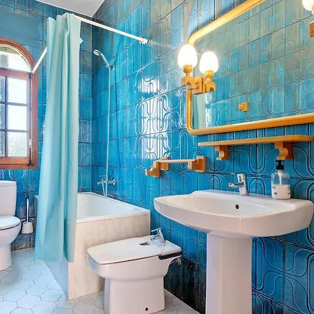 Holiday home Hauzify I Casa Cardona