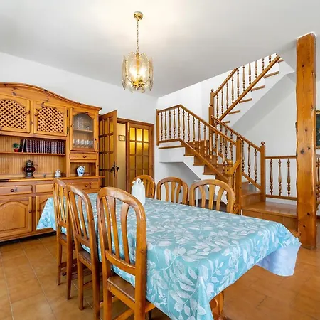 Hauzify I Casa Cardona Holiday home