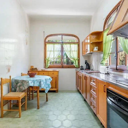 Holiday home Hauzify I Casa Cardona *